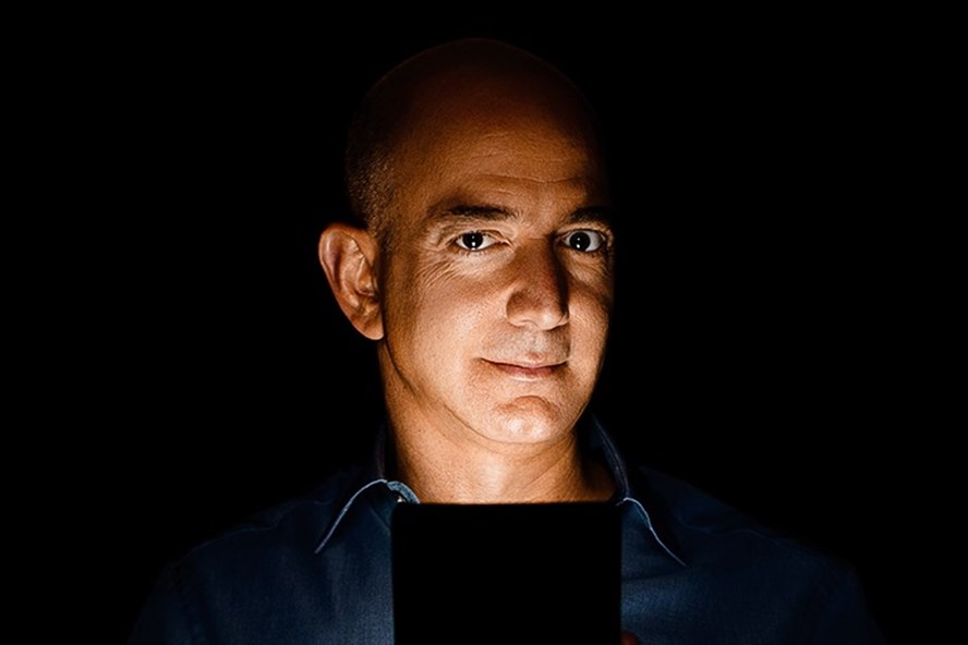 CEO Amazon tự dự đoán bất ngờ: "Amazon sẽ phá sản"